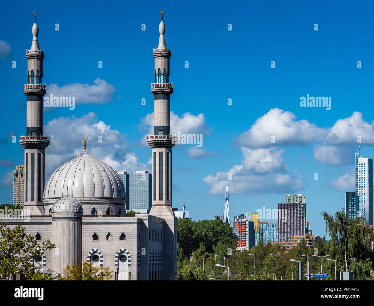 Rotterdam Essalam Moschee - Moschee Essalam - Europäischer Islam - die Essalem Moschee in der Nähe des Stadtzentrums von Rotterdam. WAM Architects, Wilfried van Winden, 2011 Stockfoto
