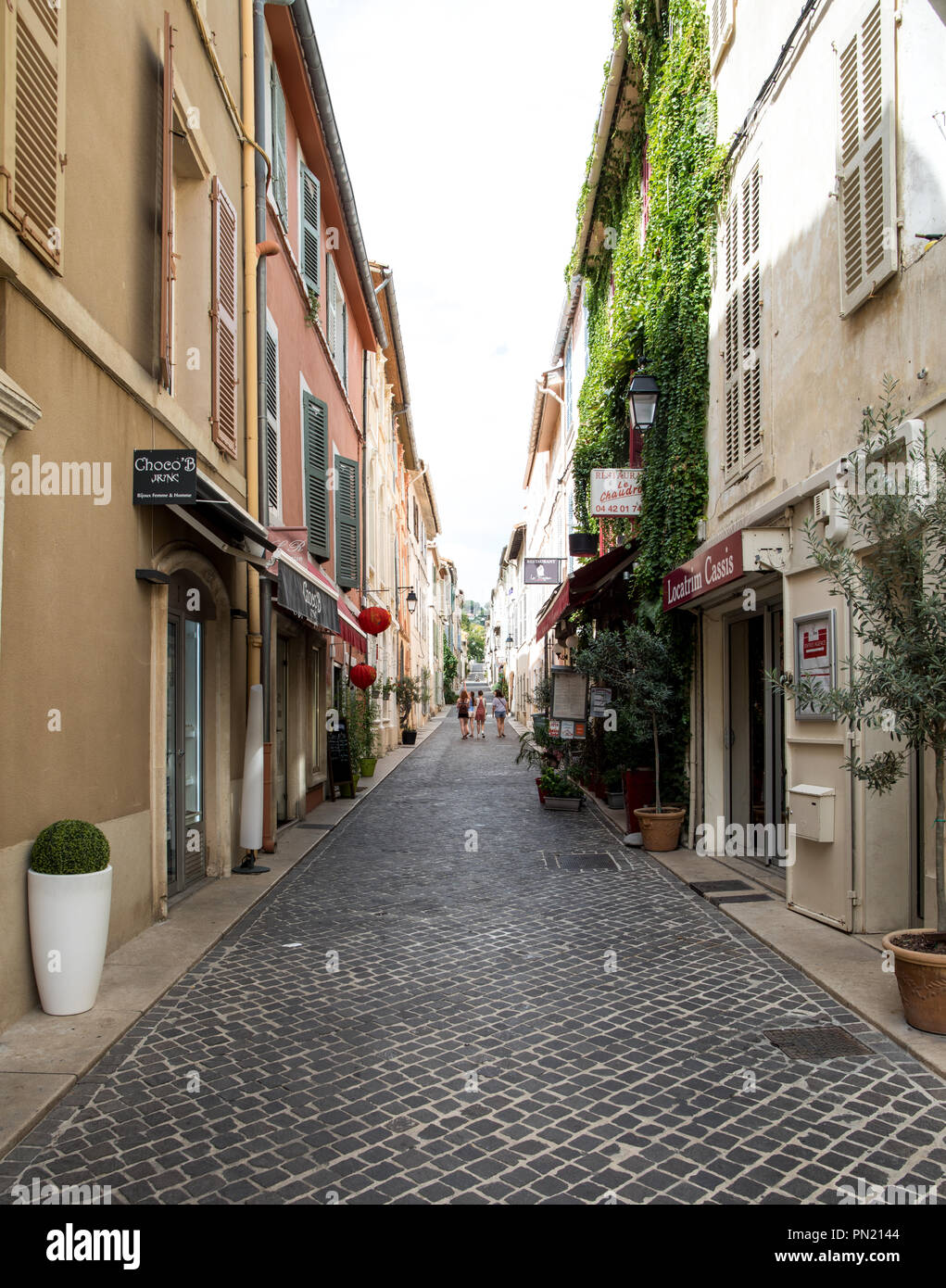 Straßen und Bäume Cassis Provence Frankreich Stockfoto