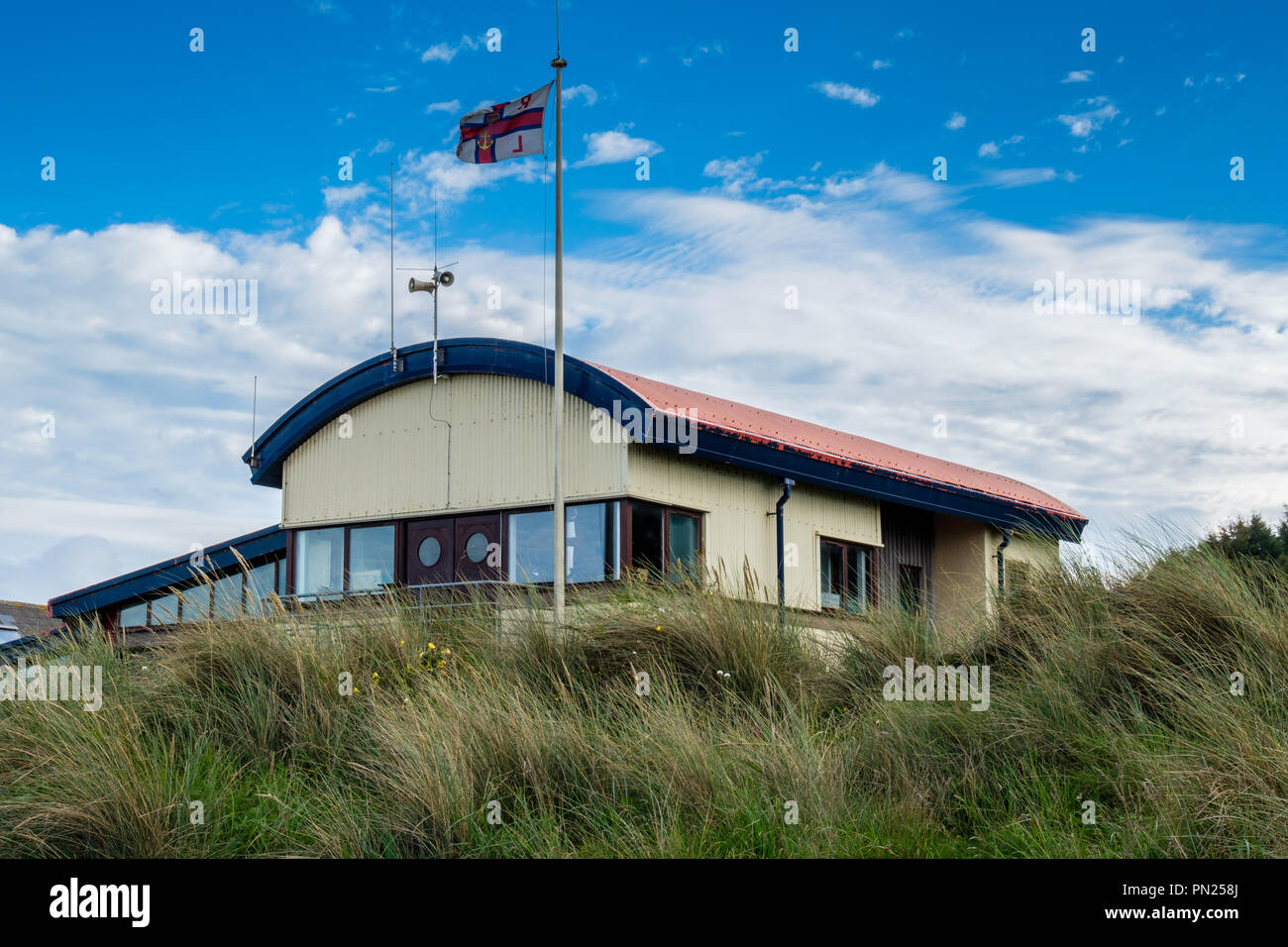 Die RNLI Lifeboat station am Poppit Sands, in der Nähe von Cardigan, Ceredigion, Wales Stockfoto