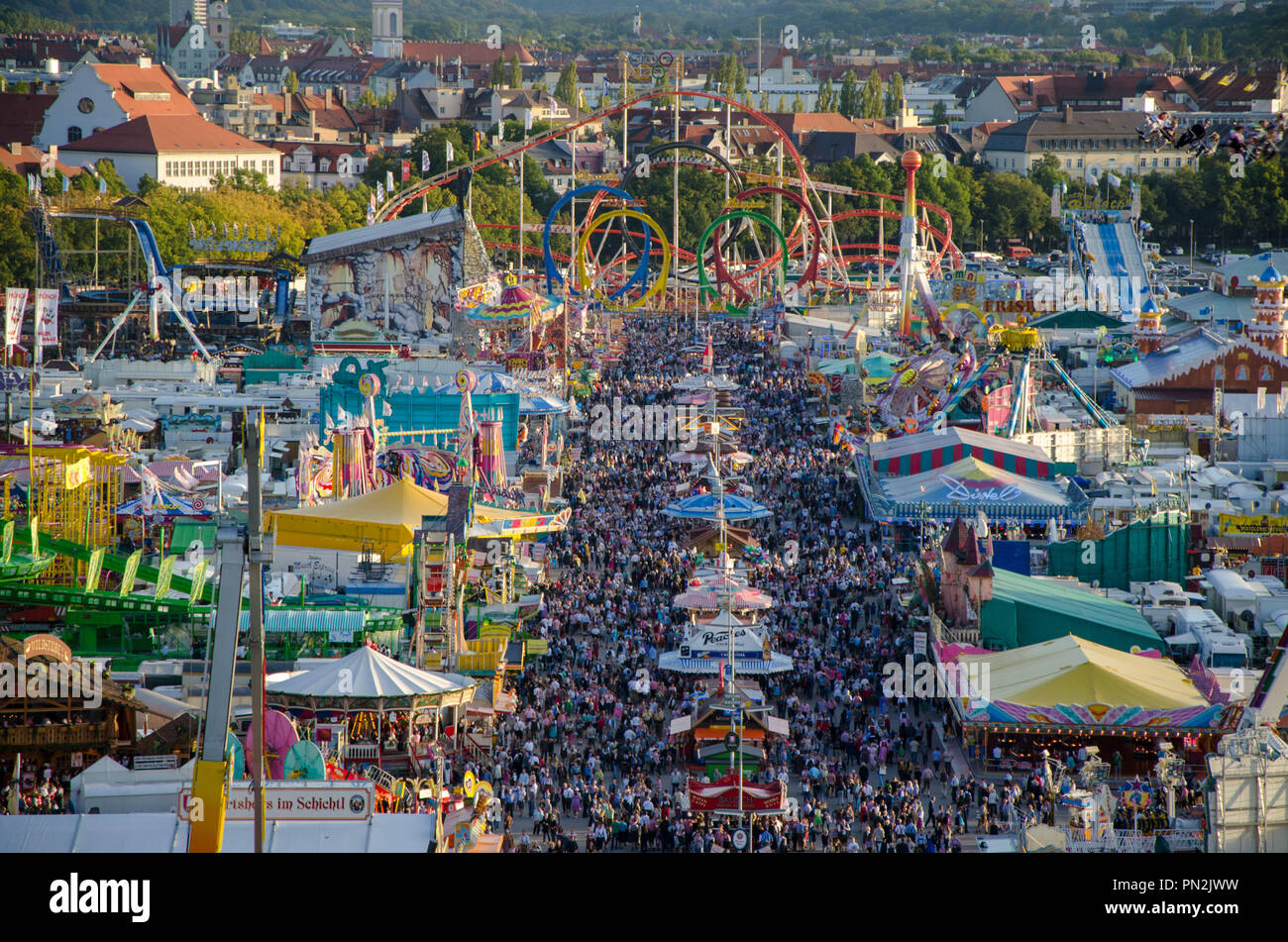 Luftbild des Oktoberfest in München, Deutschland. Stockfoto