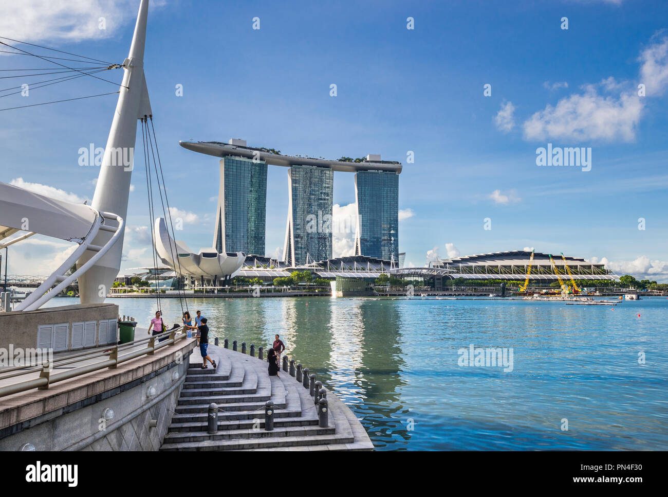 Blick auf die Marina Bay Sands Resort Singapur über Marina Bay Stockfoto
