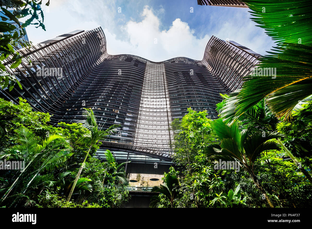 Marina, gemischt genutzte Hochhaus Entwicklung, bestehend aus zwei Wohn- und ein Turm, der Maulwurf aus der Sicht "das Herz", eine bürgerliche Raum zw. Stockfoto