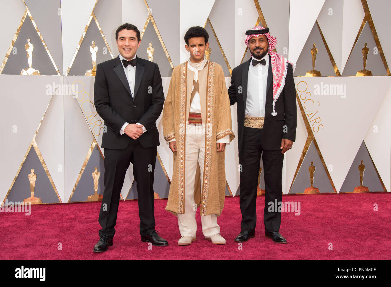 Oscar®-Nominee, Naji Abu Nowar Jordanien, und Gäste kommen an Die 88 Oscars® auf der Dolby® Theater in Hollywood, CA am Sonntag, dem 28. Februar, 2016. Datei Referenz # 32854 019 THA nur für redaktionelle Verwendung - Alle Rechte vorbehalten Stockfoto