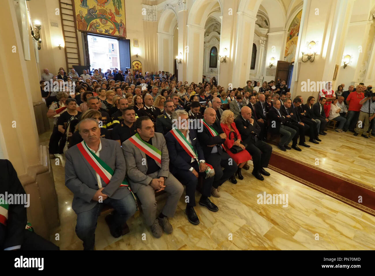 Civita, ein Moment des Gedenkens an die 10 Opfer, die ihr Leben in der raganello Schlucht am 20. August durch ein Hochwasser des Flusses verloren. 20/09/2018, Civita, Italien Stockfoto