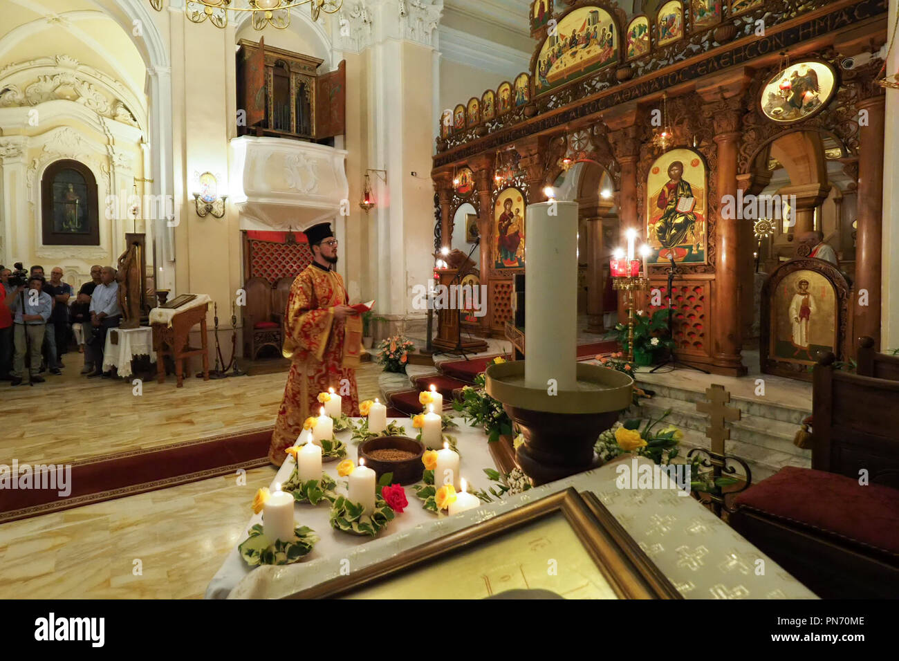 Civita, ein Moment des Gedenkens an die 10 Opfer, die am 20. August in der raganello Schluchten durch ein Hochwasser des Flusses 20/09/2018, Civita, Italien gestorben Stockfoto