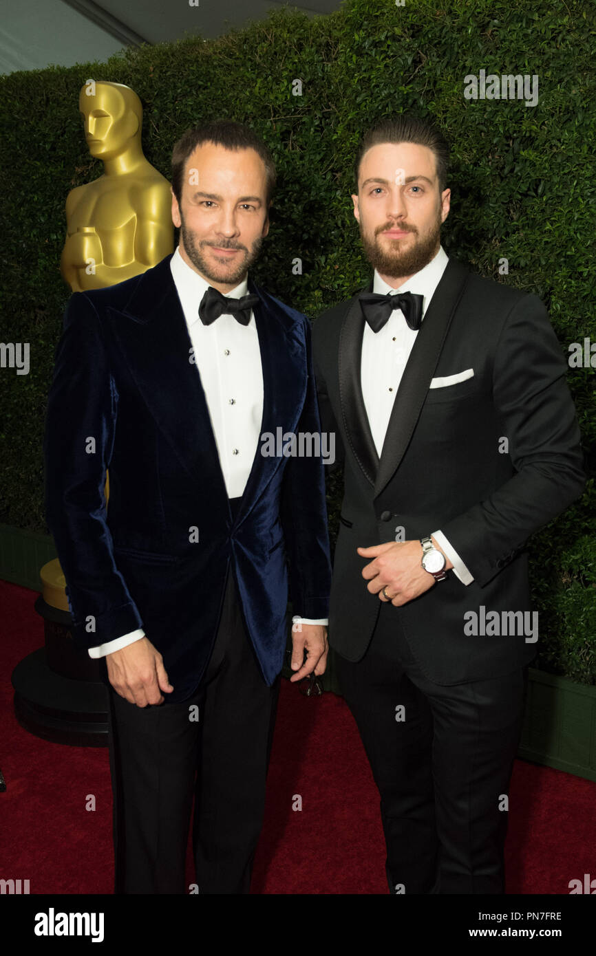 Tom Ford und Aaron Taylor-Johnson nehmen an der Akademie 8. Jährliche Gouverneure Auszeichnungen in der Ray Dolby Ballroom am Hollywood & Highland Center® in Hollywood, CA, am Samstag, 12. November 2016. Datei Referenz # 33153 086 THA nur für redaktionelle Verwendung - Alle Rechte vorbehalten Stockfoto