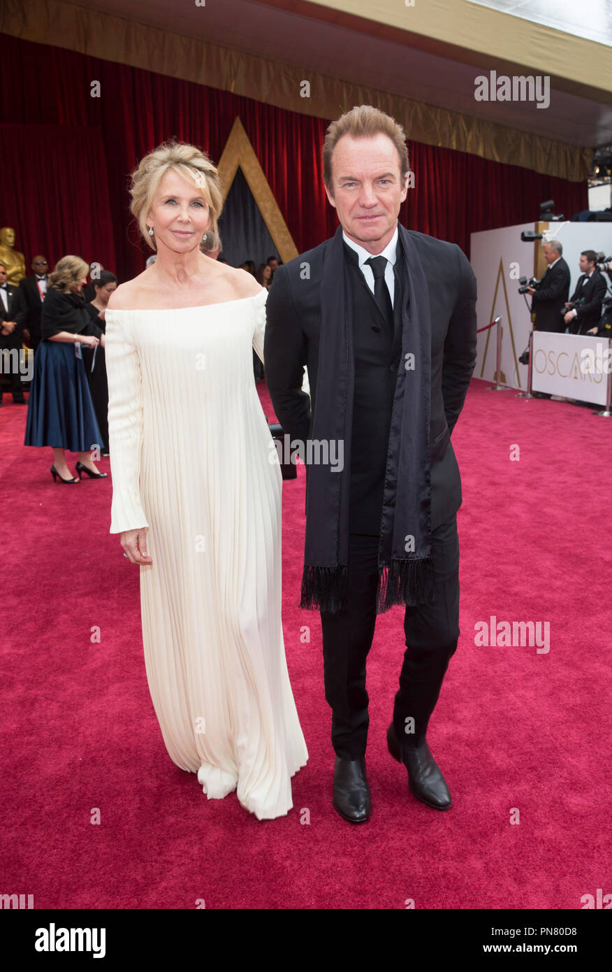 Oscars® nominierte Sting und Frau Trudie Styler, Ankunft auf dem roten Teppich Die 89 Oscars® auf der Dolby® Theater in Hollywood, CA am Sonntag, 26. Februar 2017. Datei Referenz Nr.33304_117 THA nur für redaktionelle Verwendung - Alle Rechte vorbehalten Stockfoto