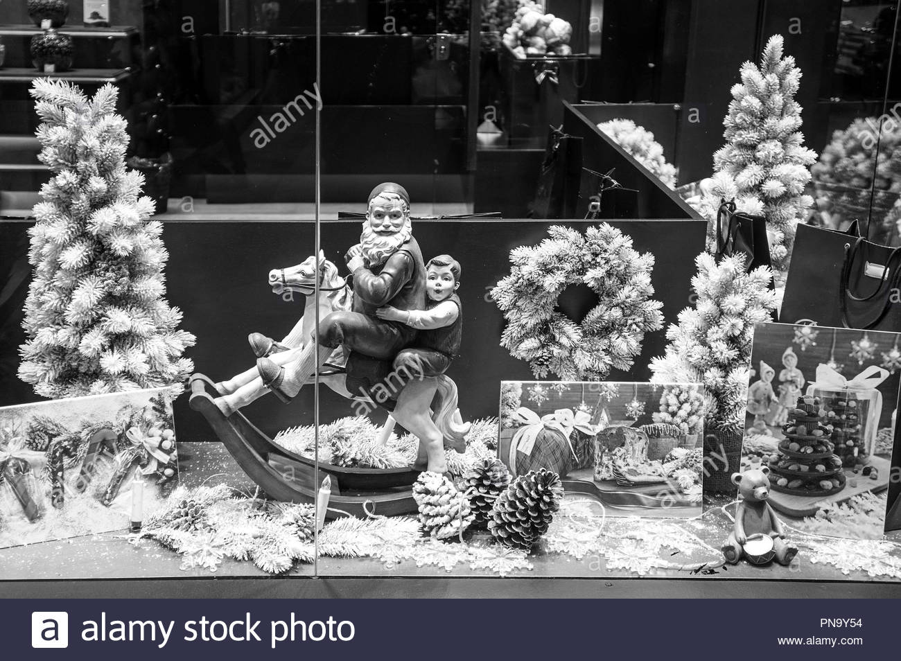 Weihnachtsdekoration Schaufenster Weihnachten In Europa