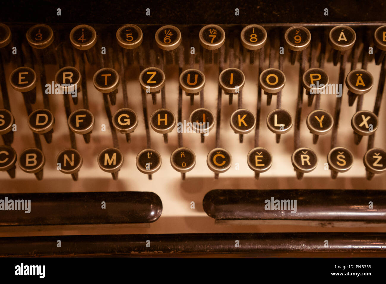 Details der Schlüssel eines alten mechanischen PC Vintage Computer Tastatur Tasten Stockfoto