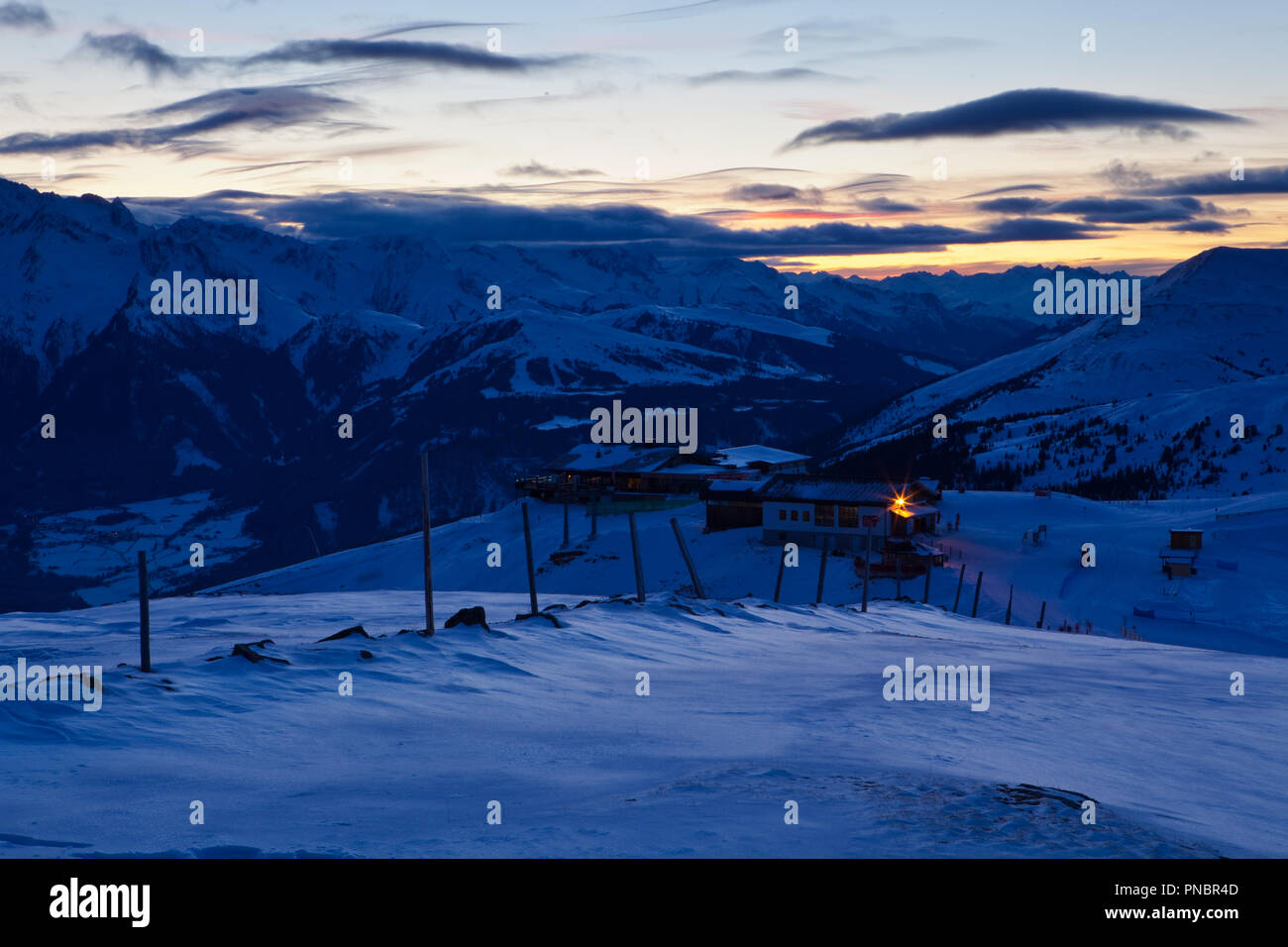 Blaue Stunde Licht am Wildkogel, Pfeifferköpfl Stockfoto