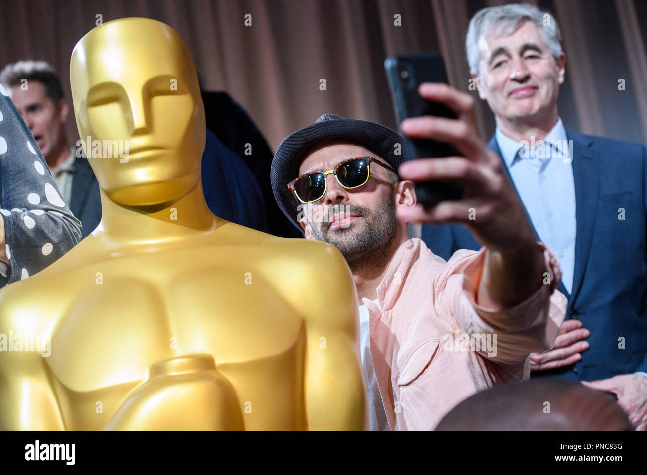 Oscar®-nominee JR an der Oscar nominierten Mittagessen im Beverly Hilton, Montag, 5. Februar 2018. Der 90 Oscars wird Luft am Sonntag, März 4, 2018 live auf ABC. Datei Referenz # 33529 018 PLX nur für redaktionelle Verwendung - Alle Rechte vorbehalten Stockfoto