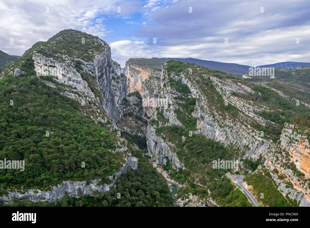 Fluss Verdon am Point Sublime, Beginn des Sentier Martel in den Gorges du Verdon Verdon Schlucht / Canyon, Provence-Alpes-Côte d'Azur, Frankreich Stockfoto