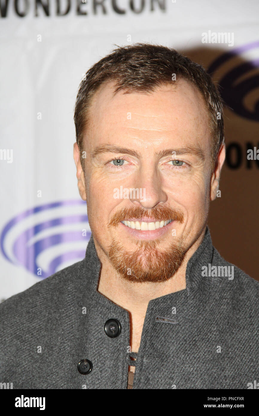 Toby Stephens Förderung Netflix Original Serie "im Raum" am Tag 2 der  WonderCon Anaheim 2018 verloren. Statt im Anaheim Convention Center in  Anaheim, CA. 23. März 2018. Foto: Richard Chavez/PictureLux Stockfotografie  - Alamy