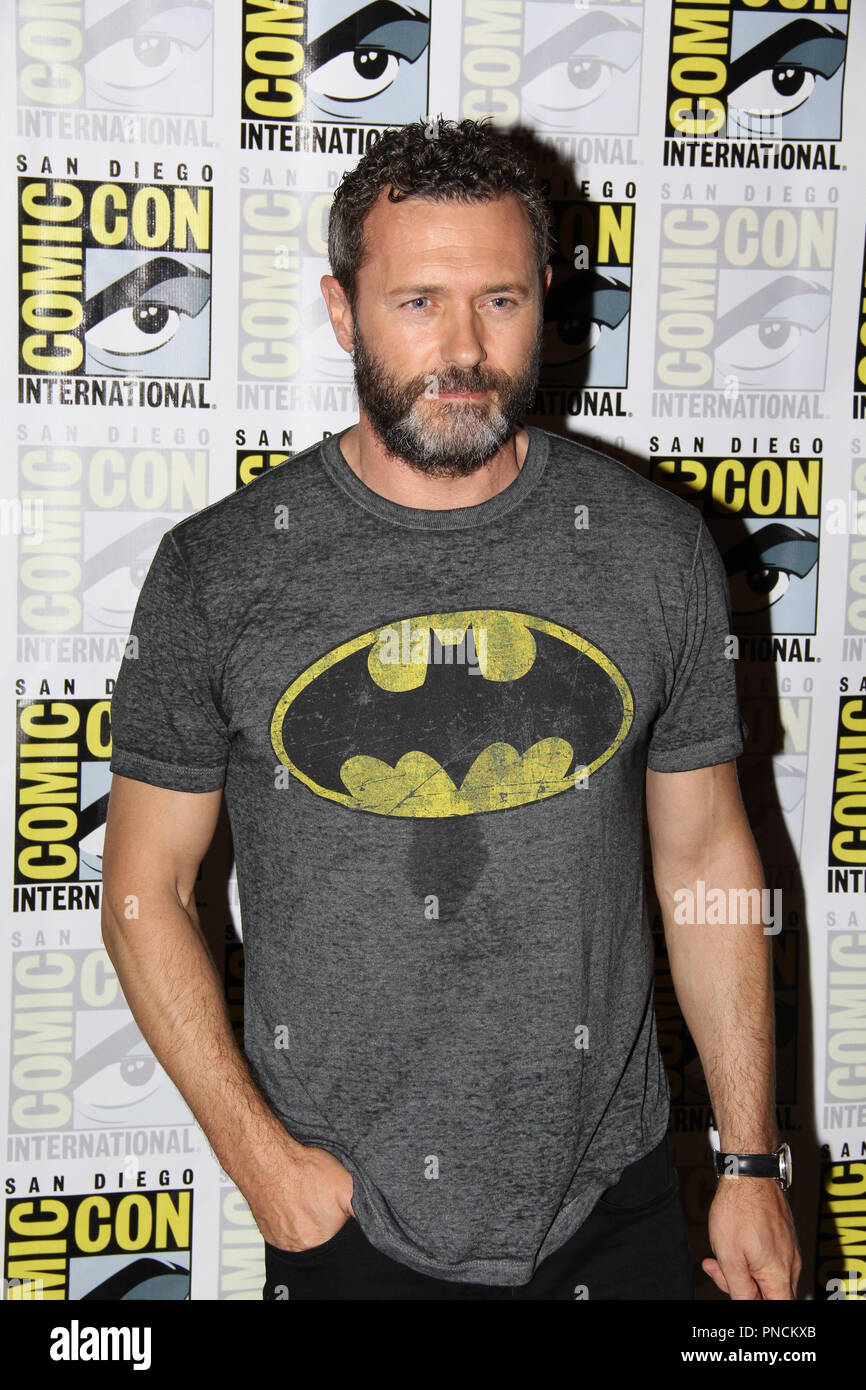 Jason O'Mara mit der Werbung für die neuen DC-Universum Film "Der Tod von Superman" an der San Diego Comic Con International 2018. Gehalten an der Hilton Bucht in San Diego, CA. Juli 20, 2018. Foto: Richard Chavez/PictureLux Stockfoto