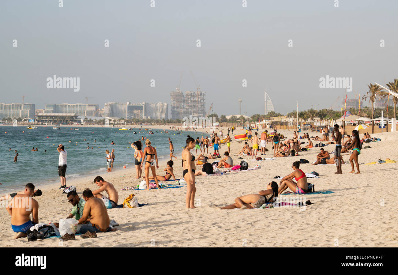 Jumeirah Beach Bezirk des modernen Dubai, VAE, Vereinigte Arabische Emirate. Stockfoto