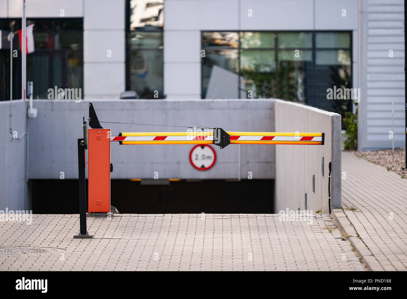 Barriere Tor automatische System für Sicherheit - Eingang zur Tiefgarage Stockfoto
