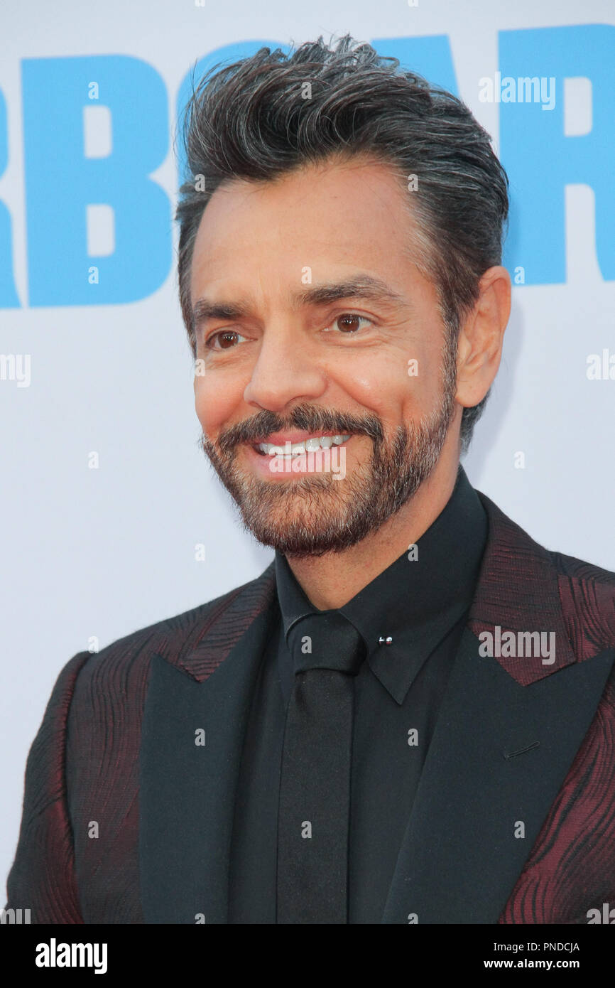 Eugenio Derbez bei der Premiere von MGM und Pantelion's "über Bord" im Regency Dorf Theater in Westwood, CA, 30. April 2018 statt. Foto von Joseph Martinez/PictureLux Stockfoto