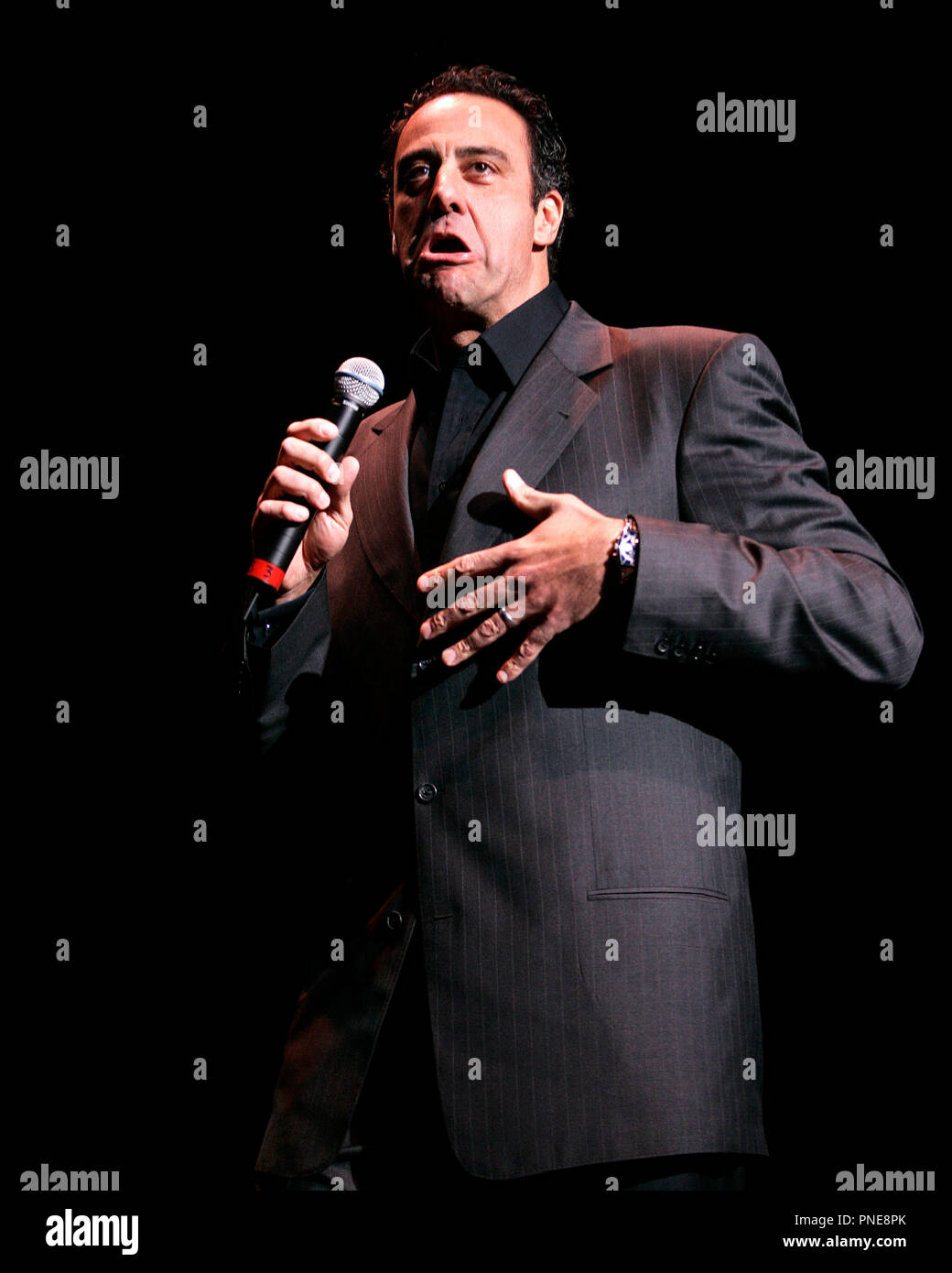Brad Garrett führt seine Comedy Show im das Jackie Gleason Theater in Miami Beach, Florida, am 10. März 2006. Stockfoto