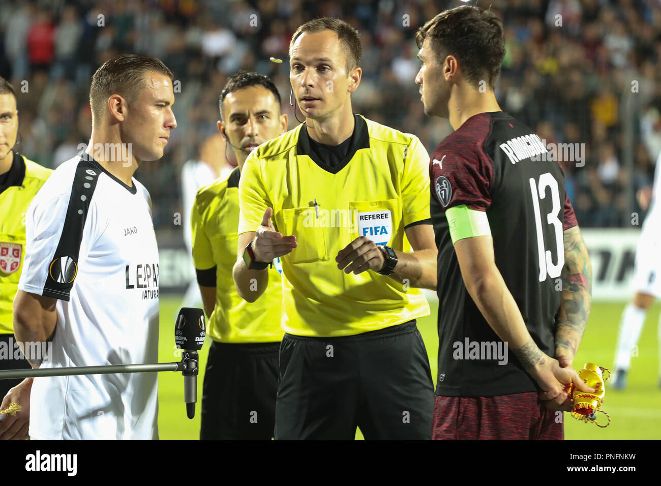 Dudelange, Luxemburg. Sept 2018 20. Tom Schnell (F91 Dudelange) und Alessio Romagnoli (AC Mailand) während der UEFA Europa League, Gruppe F Fußballspiel zwischen F91 Dudelange und AC Mailand am 20. September 2018 Josy Barthel Stadion in Dudelange, Luxemburg - Foto Laurent Lairys/DPPI Credit: Laurent Lairys/Agence Locevaphotos/Alamy leben Nachrichten Stockfoto