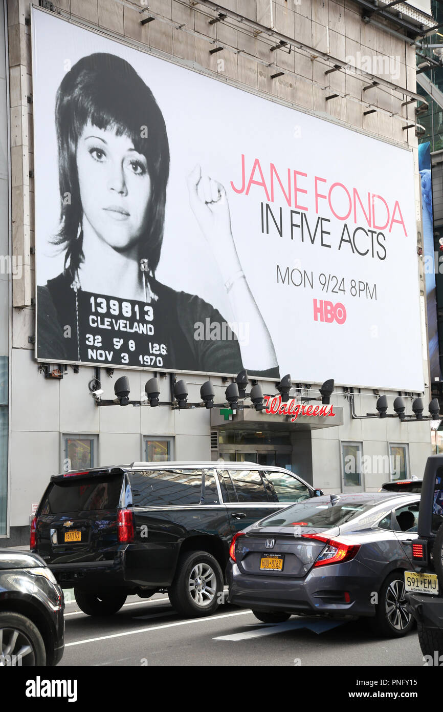 New York, NY, USA. 21 Sep, 2018. Times Square Anschlagtafel für HBO' Jane Fonda in fünf Akten" am 21. September 2018 an der 42. Straße in New York City. Quelle: Walter Mc Bride/Medien Punch/Alamy leben Nachrichten Stockfoto