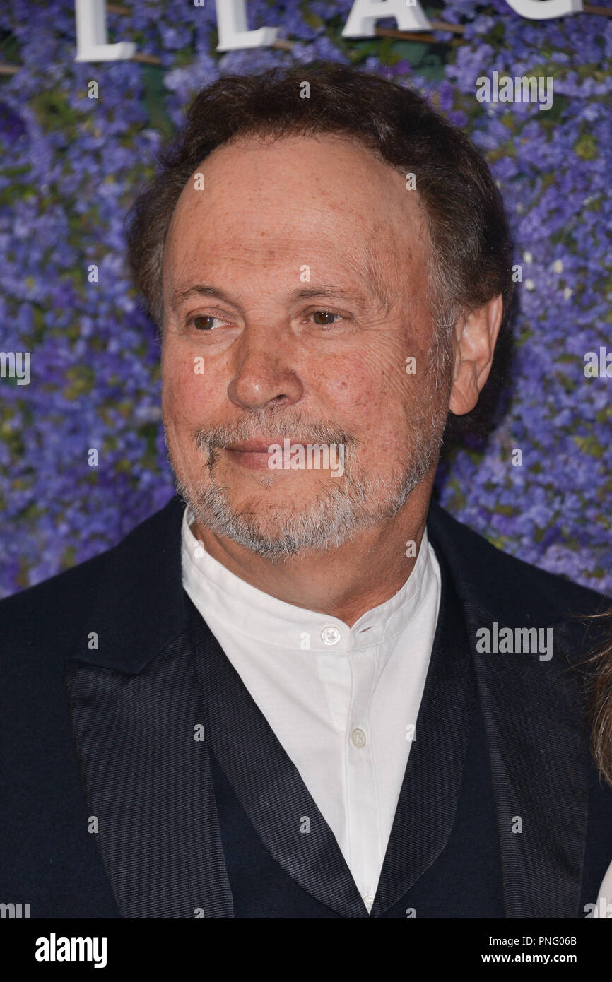 Dorf in Pacific Palisades, USA. 20. September 2018. Billy Crystal auf der Caruso Palisades Dorf Öffnung gehalten beim Palisades Dorf in Pacific Palisades, Ca am Donnerstag, 20. September 2018. Foto von PRPP/PictureLux Credit: PictureLux/Hollywood Archiv/Alamy leben Nachrichten Stockfoto
