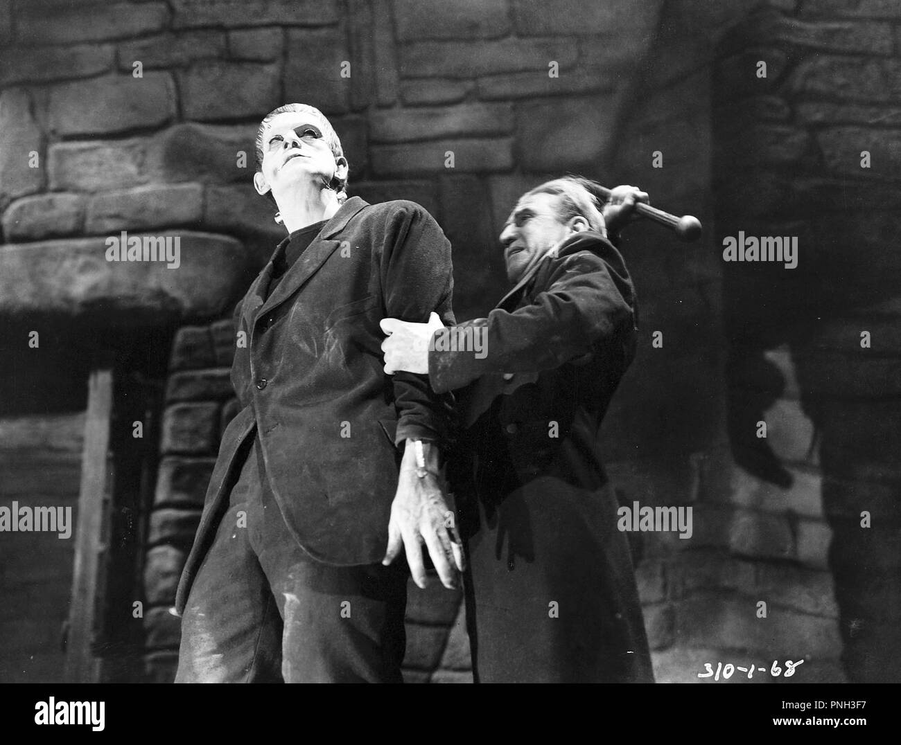 Original Filmtitel: FRANKENSTEIN. Englischer Titel: FRANKENSTEIN: FRANKENSTEIN. Jahr: 1931. Regie: James Whale. Stars: Boris Karloff; EDWARD VAN SLOAN. Quelle: UNIVERSAL PICTURES/Album Stockfoto