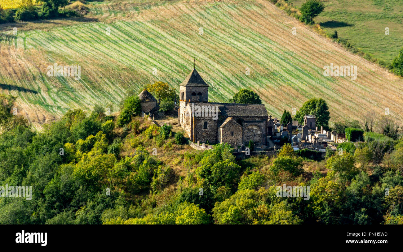 Romanische Kirche von chastel, Saint Floret Dorf beschriftet kleine Stadt des Charakters, Puy de Dome, Auvergne Rhones Alpes, Frankreich Stockfoto