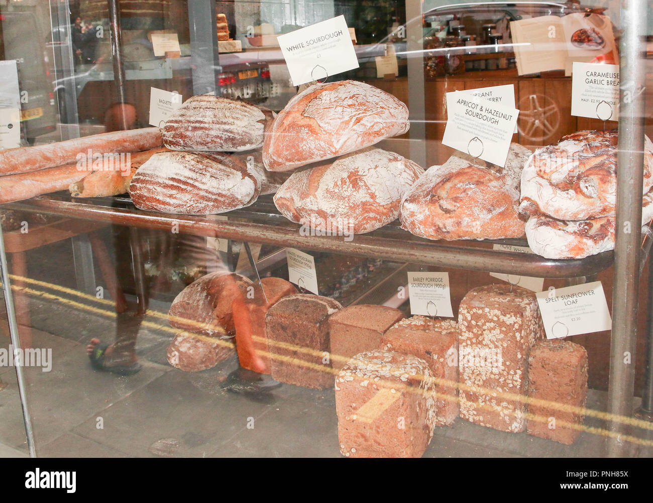Bäckerei, Fenster in Soho, London, UK. September 2018. Stockfoto