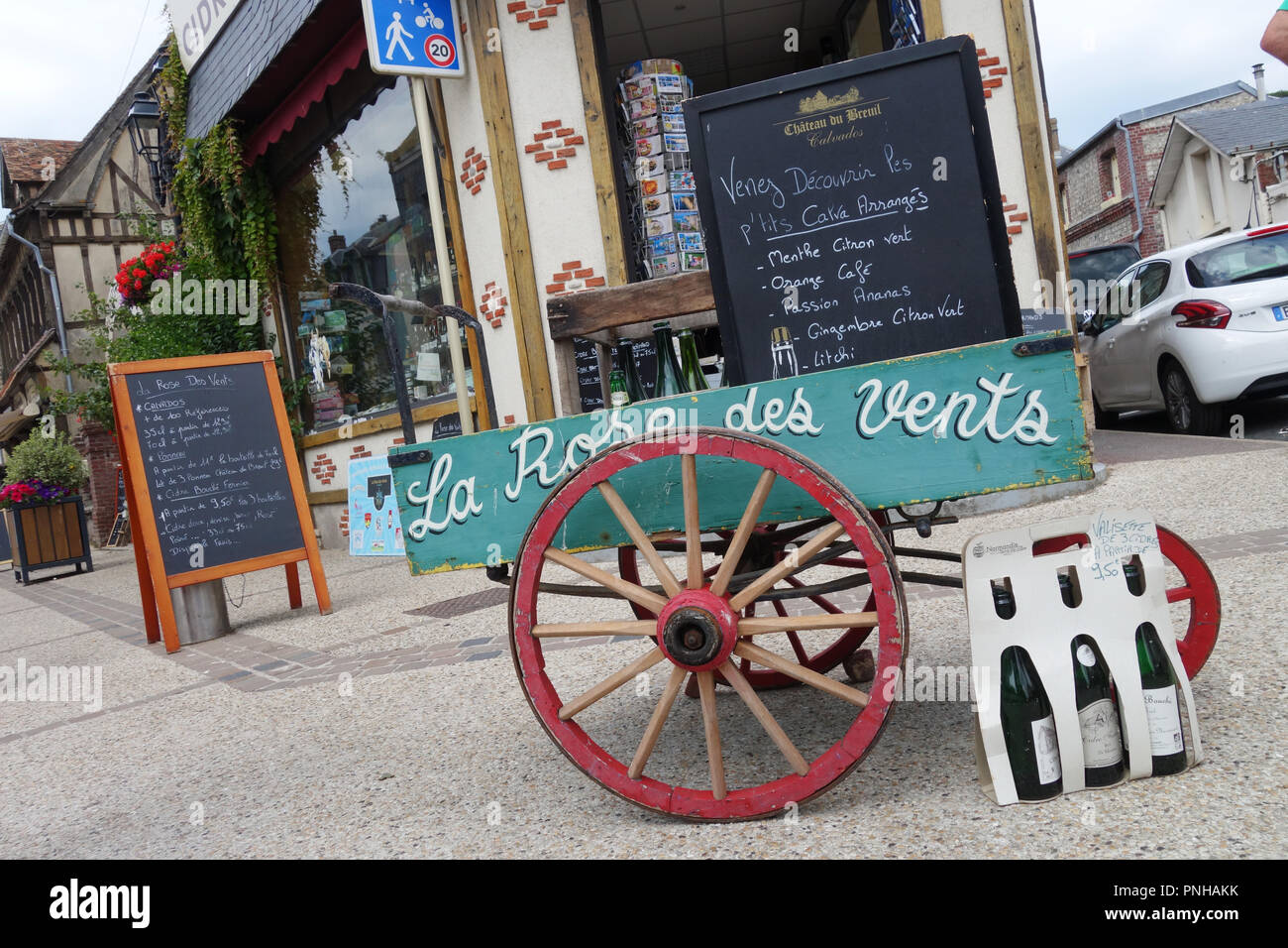 La Rose des Vents, lokalen Shop Verkauf regionaler Produkte in Etretat, Frankreich Stockfoto