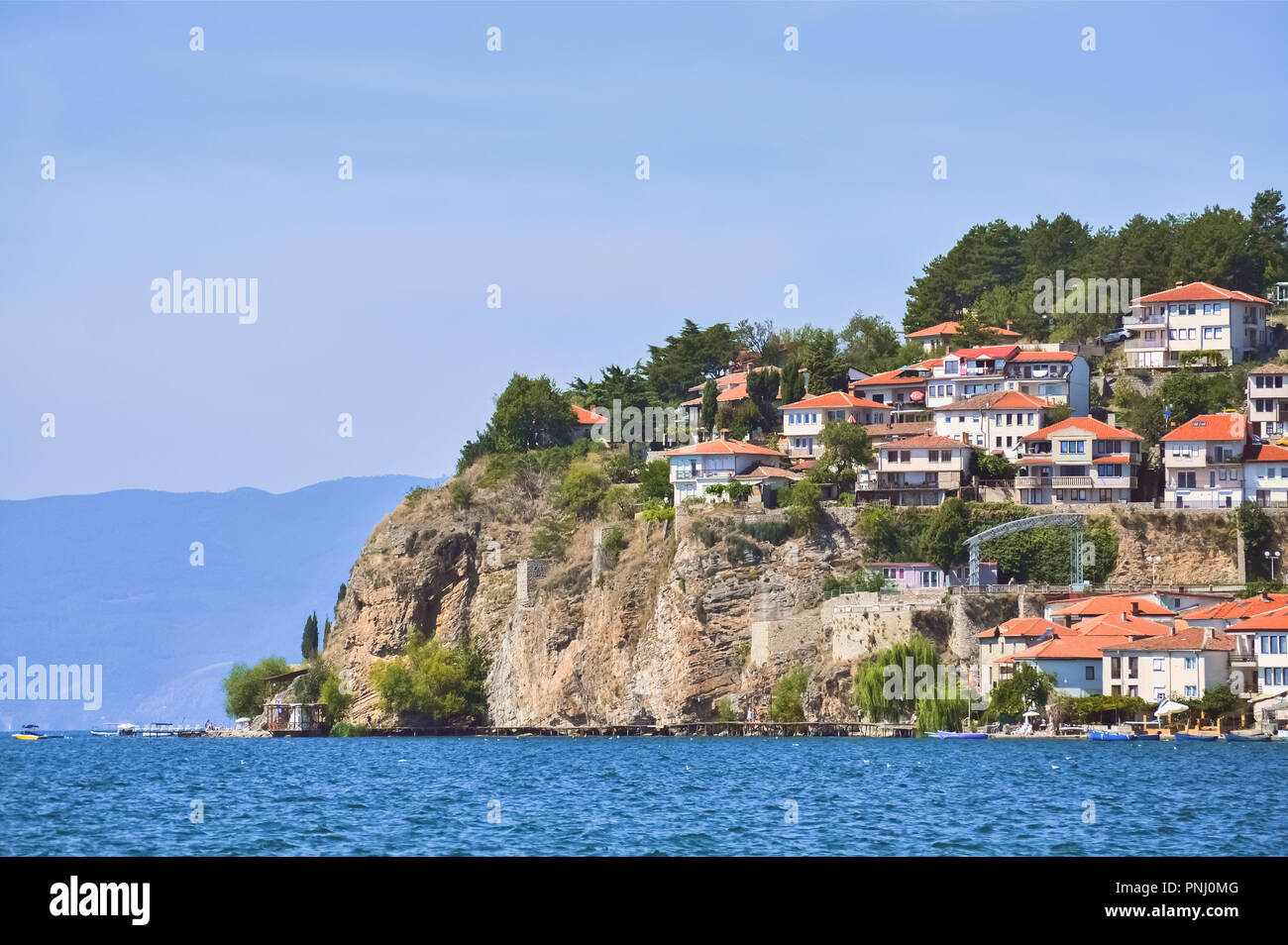 Alte Teil von Ohrid Stadt mit Häusern zum Mieten während der Sommerferien Stockfoto