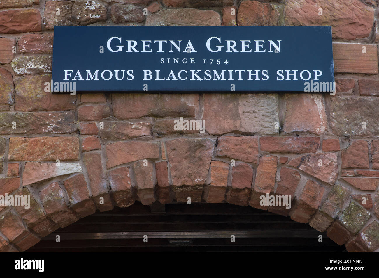 Gretna Green, Schottland - 24. August 2018: ein Zeichen in der historischen Gretna Green in Schottland - das Dorf ist berühmt für Runaway Hochzeiten. Stockfoto