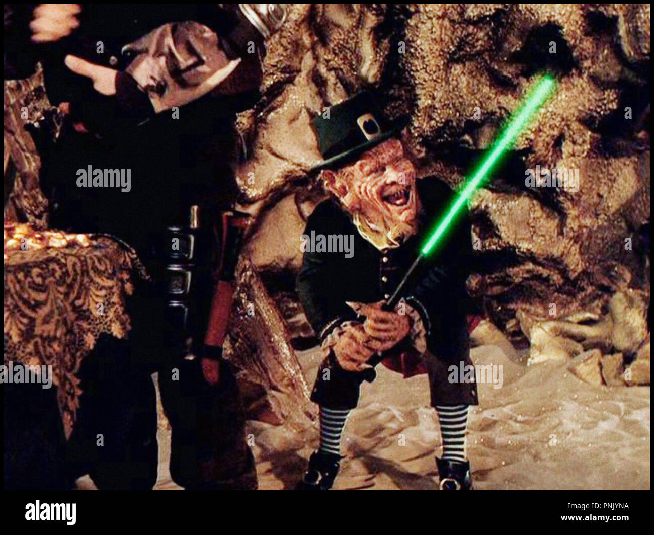 Warwick Davis Der Leprechaun Warwick Stockfotos Warwick Davis