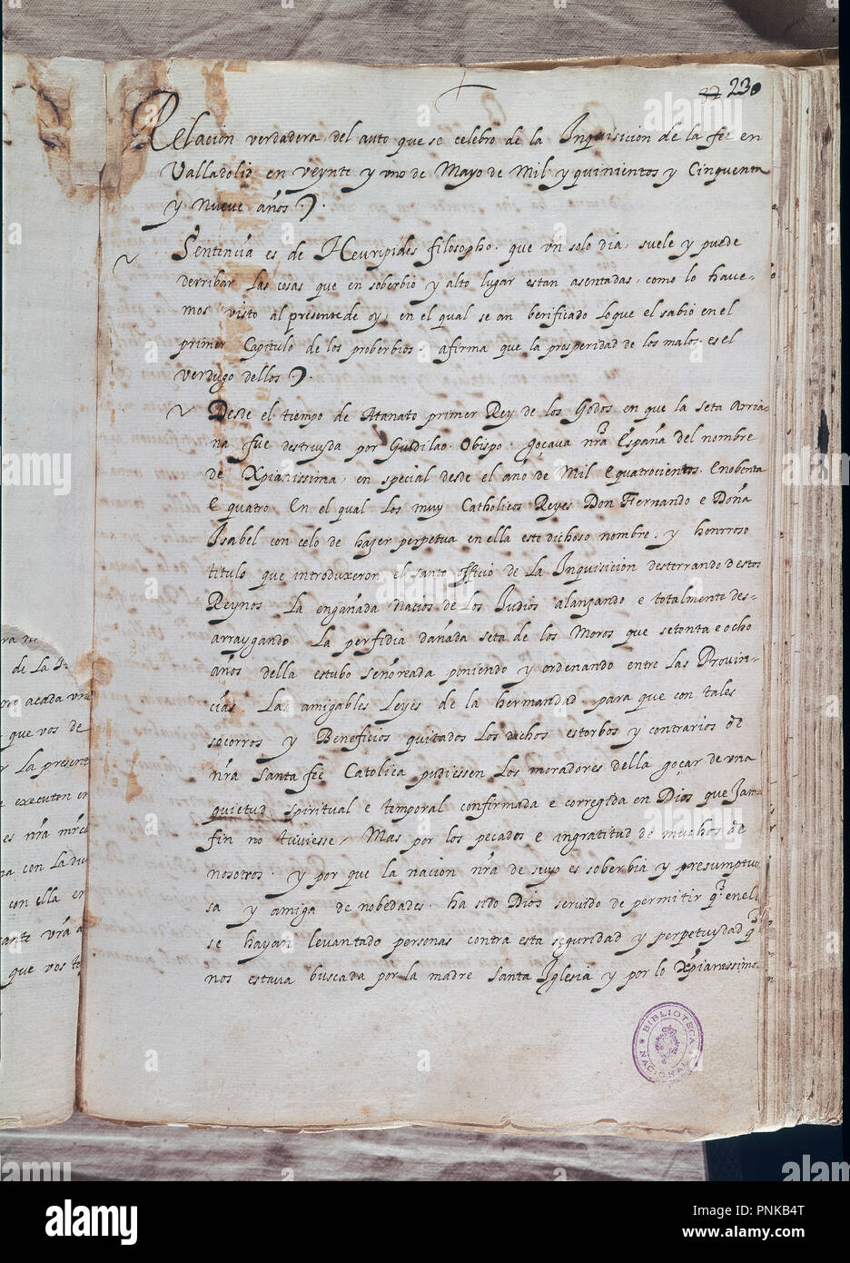 Seite eines Manuskripts über eine automatische de fé unter der spanischen Inquisition. Manuskript n°2058-91, Folio 23. Madrid, Biblioteca Nacional de España. Lage: Biblioteca Nacional - coleccion. MADRID. Spanien. Stockfoto