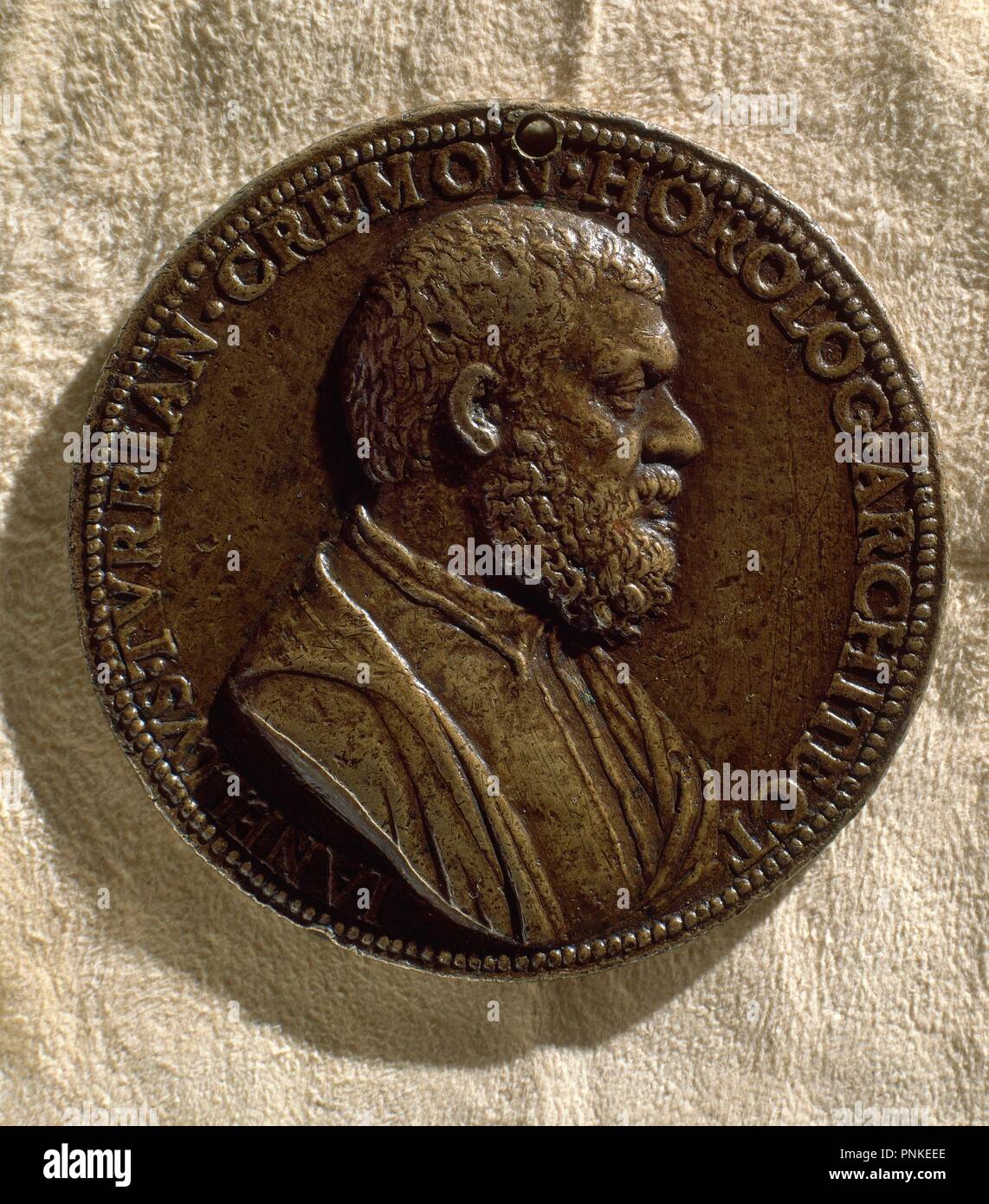 ANVERSE - Bronze Medaille datiert in 1550 mit der EFFIGIE von JUANELO TURRIANO ECHTEN MATHEMATISCHEN CLOCK UND INGENIEUR (1501-75). Thema: LEONI, LEONE. Lage: Museo Lázaro Galdiano - coleccion. MADRID. Spanien. Stockfoto