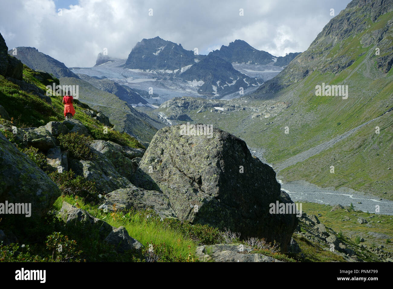 Wandern im oberen Jamta mit Jamtalferner - Jamtalglacier in zurück, Tirol, Österreich Stockfoto
