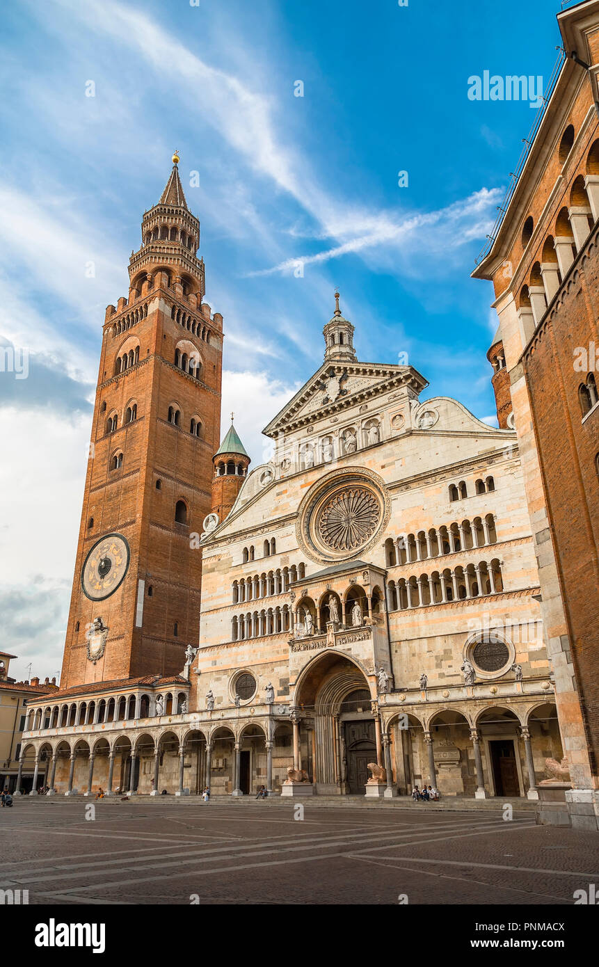 Cremona Kathedrale der Annahme von Notre-Dame, einer der bedeutendsten Sakralbauten in Norditalien Stockfoto
