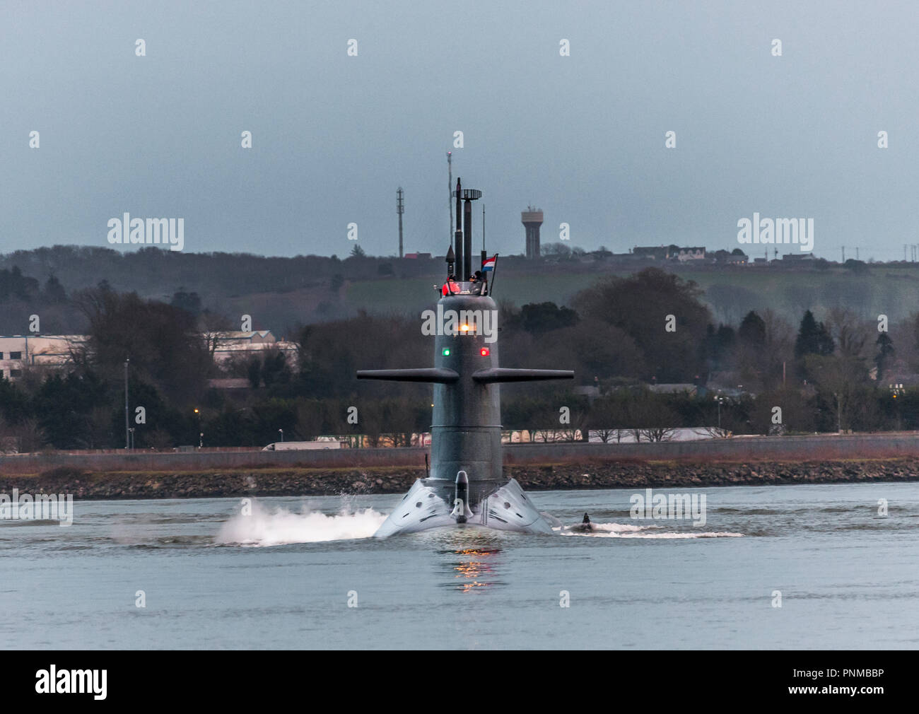 Cork, Irland. 02. Februar, 2018. Königlich Niederländische Marine U-Boot HNLMS Walross leitet den Fluss Lee in Cork, wo auf einer viertägigen Höflichkeitsbesuch t Stockfoto