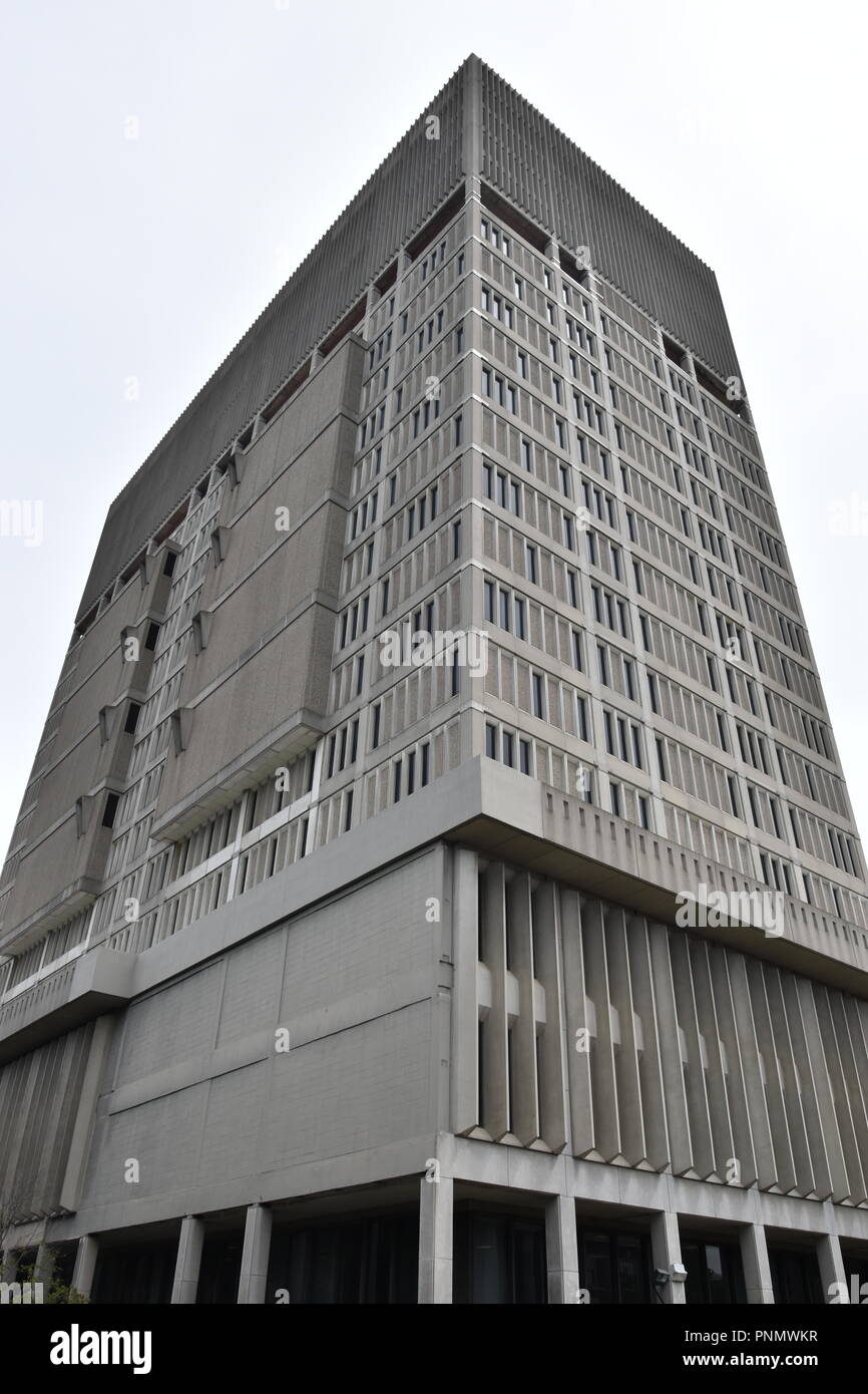 Der Middlesex County Court Komplex mit Bund zeit Arbeiten von Charles Bulfinch. bis 20. Jahrhunderts Brutalismus, Cambridge Massachusetts, USA. Stockfoto