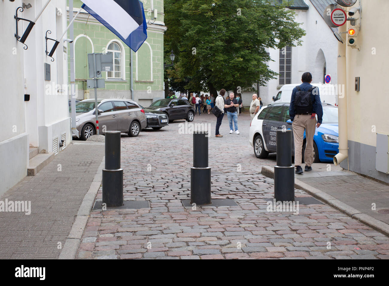 Einziehbare Straße Barrieren zu Botschaften Schützen Stockfoto