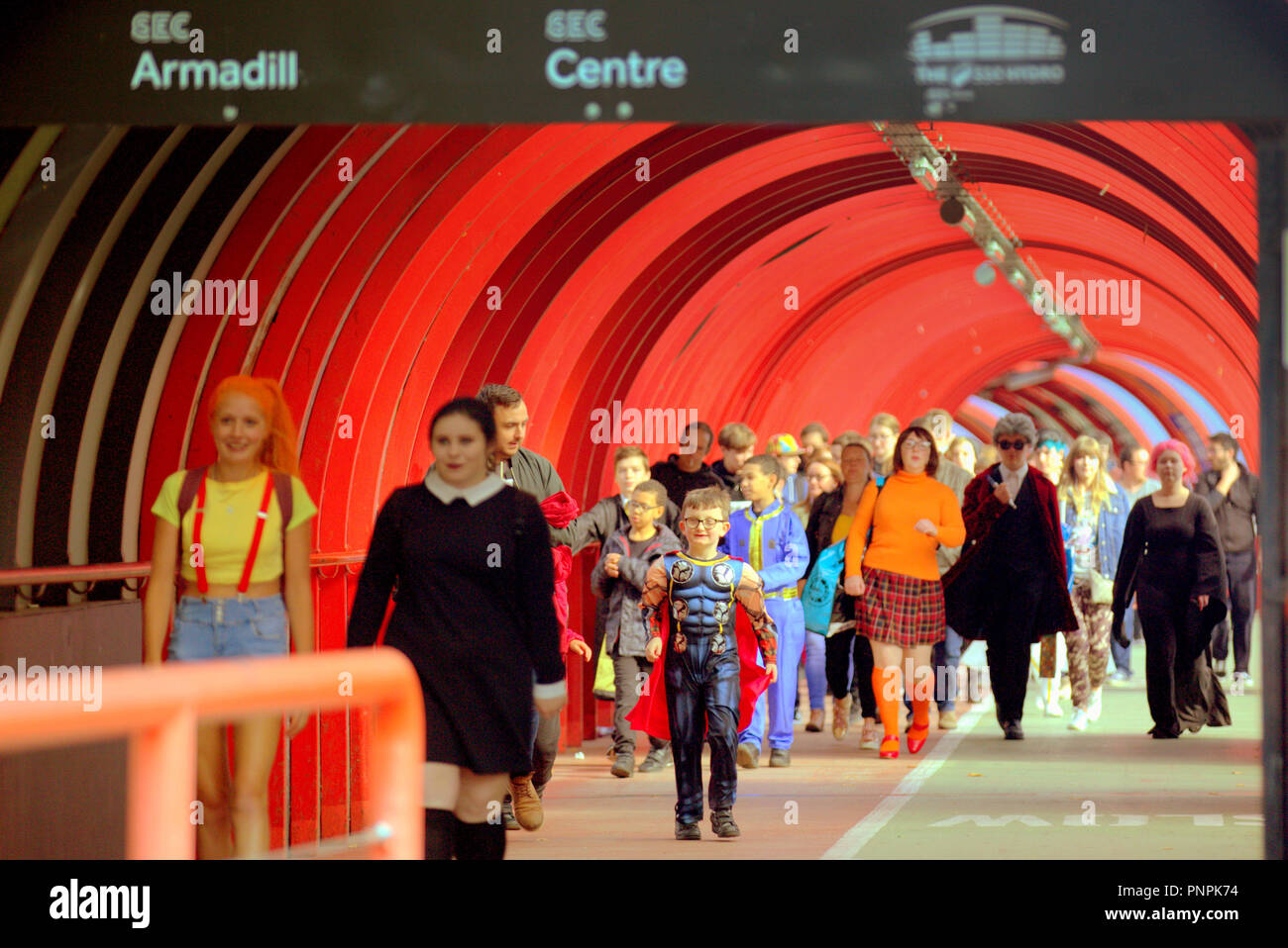 Glasgow, Schottland, Großbritannien. 22. September 2018. Die Welt von Disney und Anime kamen zusammen, als Cos Spieler auf der SEC Conference Center am Ufer des Clyde für Glasgow MCM Comic Con herabkam. Gerard Fähre / alamy Nachrichten Stockfoto