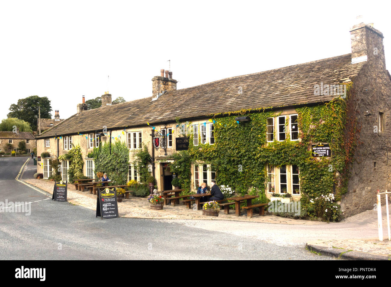 Das Red Lion Hotel At Burnsall, Obere Wharfedale, Yorkshire Stockfoto