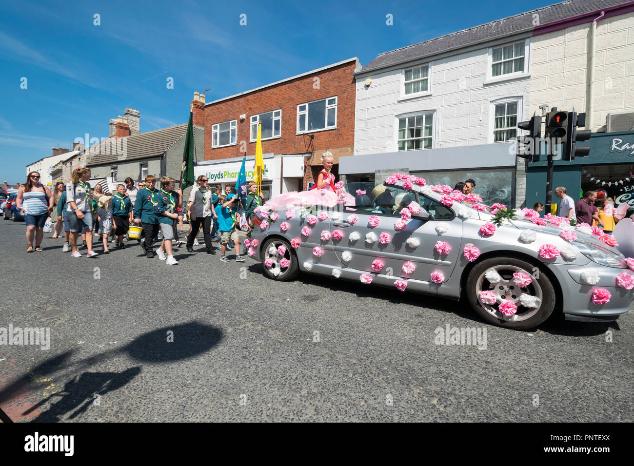 Abergele Karneval und Schicksal 14. Juli 2018 an der Küste von Nordwales Stockfoto