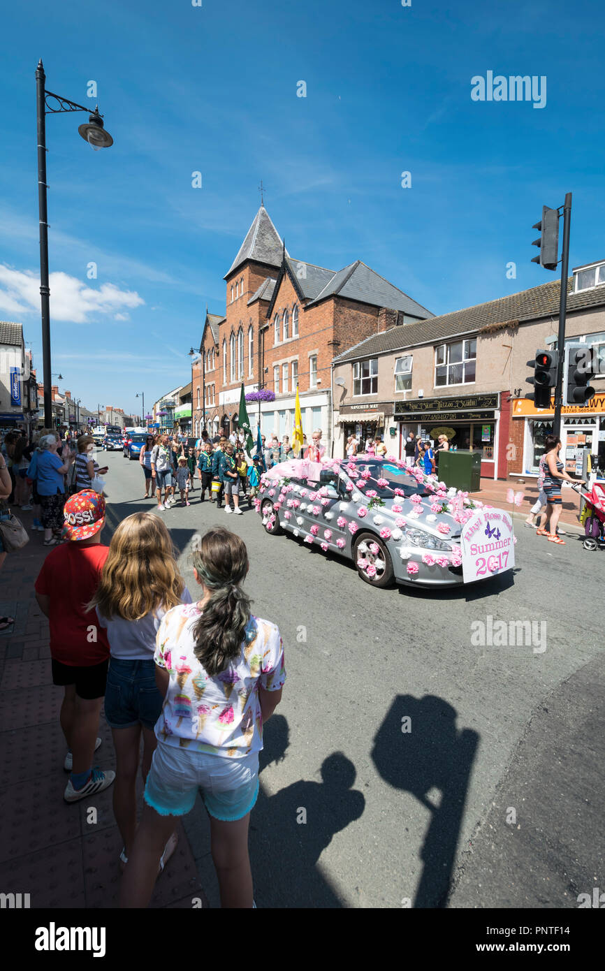 Abergele Karneval und Schicksal 14. Juli 2018 an der Küste von Nordwales Stockfoto