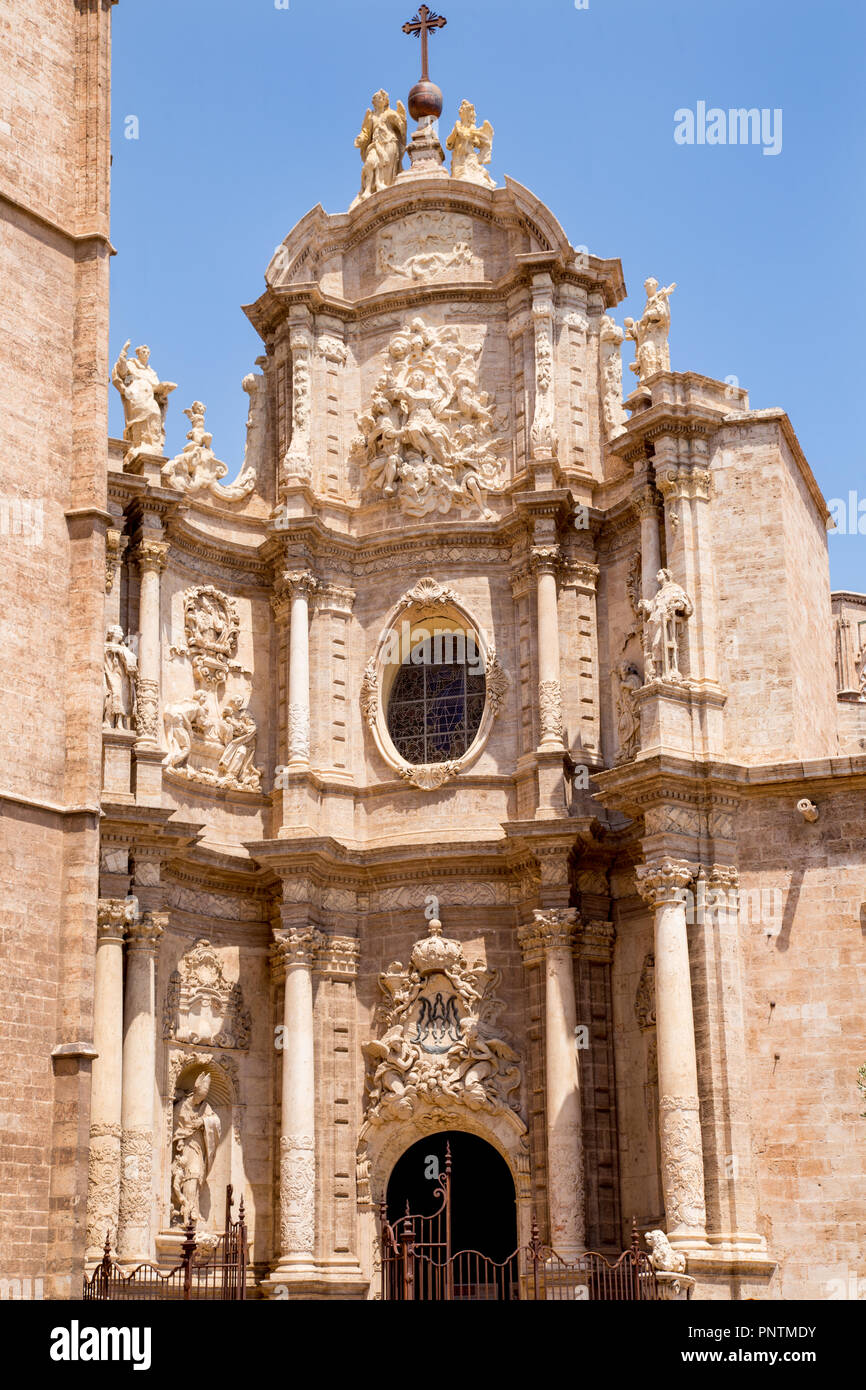 Metropolitan Kathedrale von Valencia von der Placa de la Reina, Valencia, Spanien Stockfoto