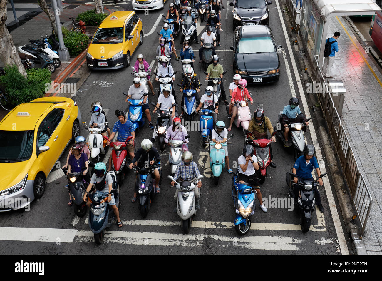 Taipei Rush Hour Mopeds Stockfoto