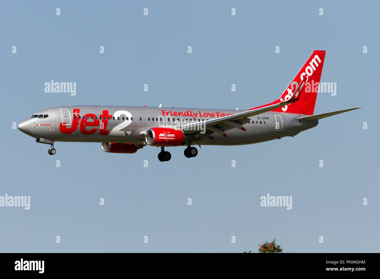 Jet2.Com Boeing 737-800 gesehen Landung am Flughafen Rom Fiiumicino Stockfoto