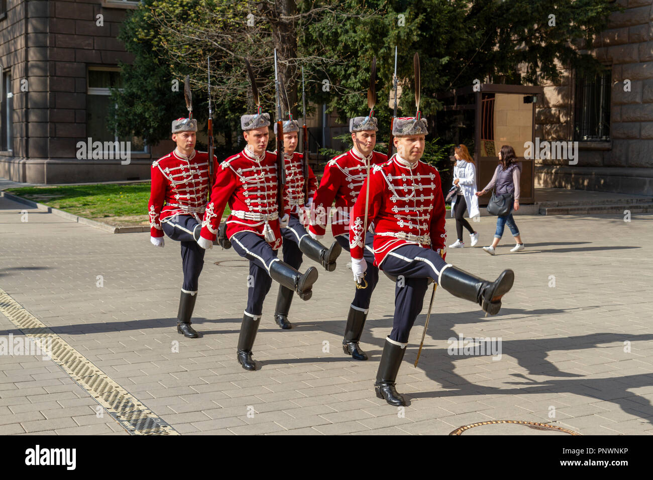 Ändern des Schutzes außerhalb der Präsidentschaft Sofia, Bulgarien. Stockfoto