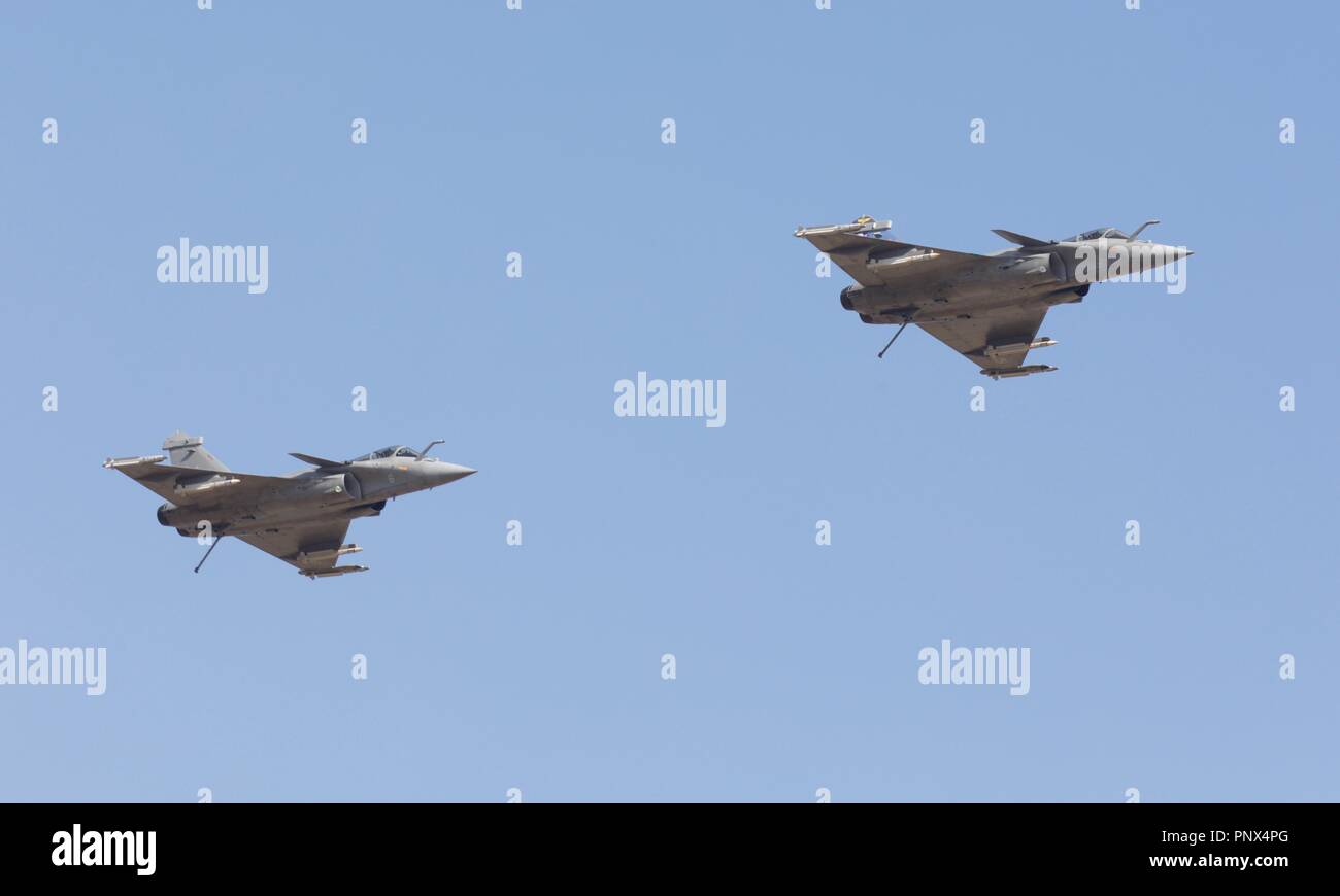 2 French Navy Rafale M Kampfjets durchführen an den 2018 Royal International Air Tattoo Stockfoto