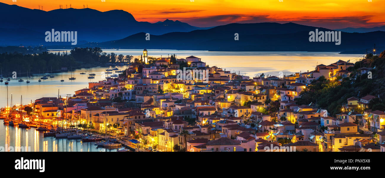 Poros in der Nacht, Griechenland Stockfoto