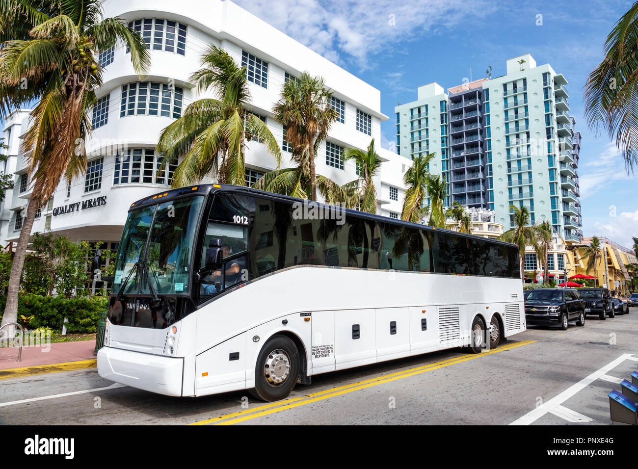 Miami Beach Florida, Collins Avenue, Reisebus, Bus, Besucher reisen Reise Tour Tourismus Wahrzeichen Kultur Kultur Kultur, Urlaub Gruppe pe Stockfoto